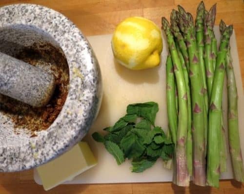 Couscous Lachs mit Senf-Minze Spargel