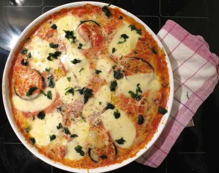 Überbackene Auberginen mit Mozzarella