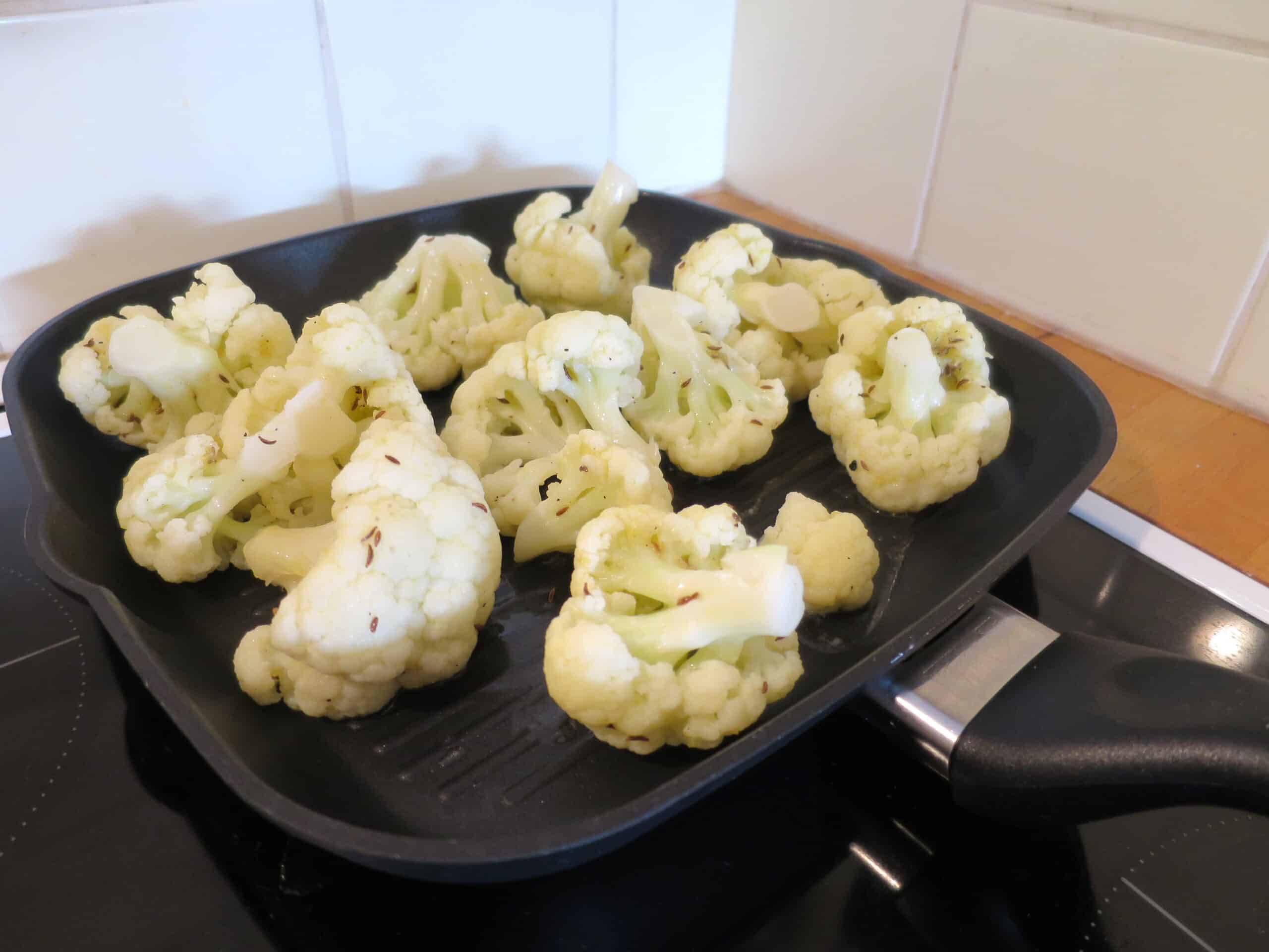 Blumenkohl in Grillpfanne